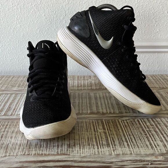 Nike 2017 Hyperdunk Basketball Shoes - Picture 1 of 6